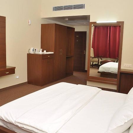 Neelkanth'S Bagar Inn Resort Jhunjhunu Ngoại thất bức ảnh