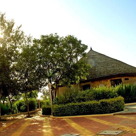 Neelkanth'S Bagar Inn Resort Jhunjhunu Ngoại thất bức ảnh